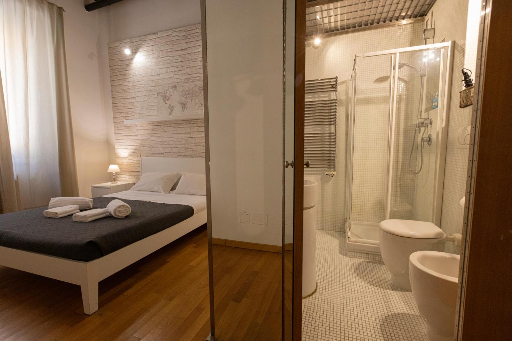 Barberini Apt Close To Fontana Di Trevi Рим Екстер'єр фото